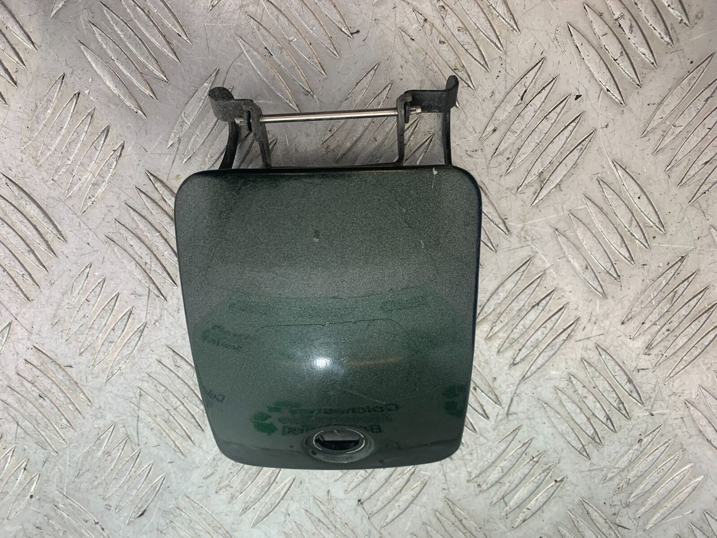 HONDA ST1100  PAN EUROPEAN PETROL CAP LID YEAR 1993-2001 (CMB1096)