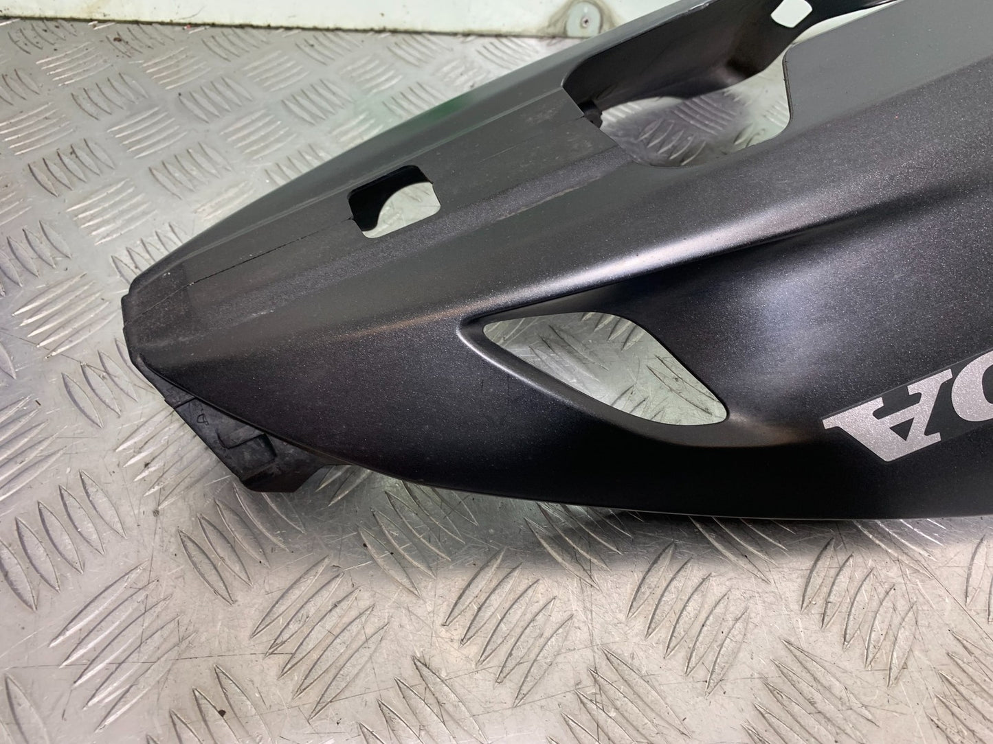 HONDA CBR1000 rr FIREBLADE BELLYPAN  2012-2016 (CMB1280)
