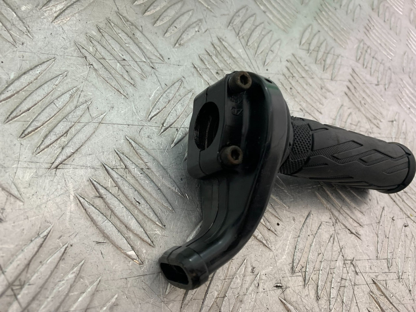 SUZUKI DL1000 V-STROM THROTTLE AND GRIP  YEAR 2014-2019 (CMB1325)