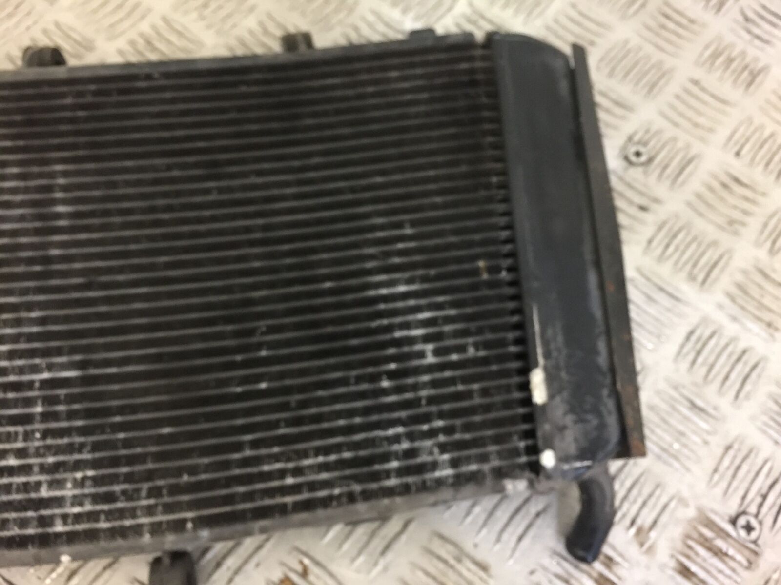 YAMAHA FZ6 S2 RADIATOR   YEAR 2007 (STOCK 547)
