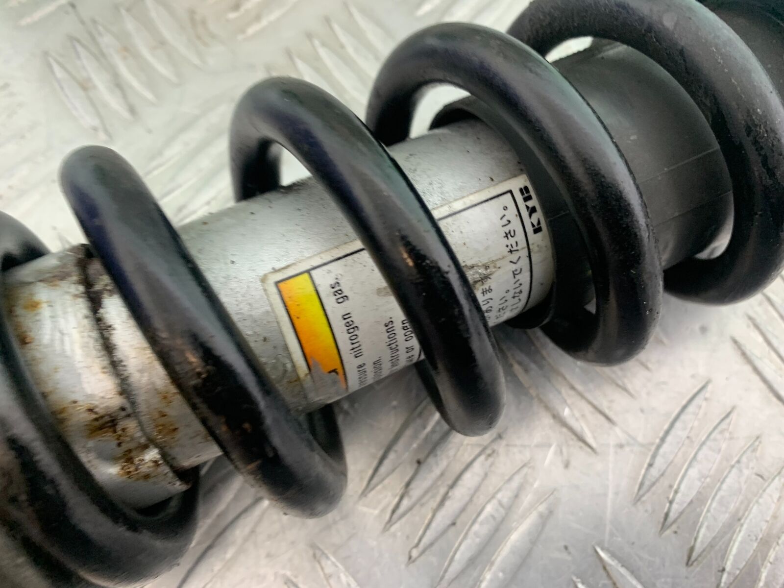 KAWASAKI Z750 Z 750 REAR SHOCK  YEAR 2004-2006  (CMB1104)