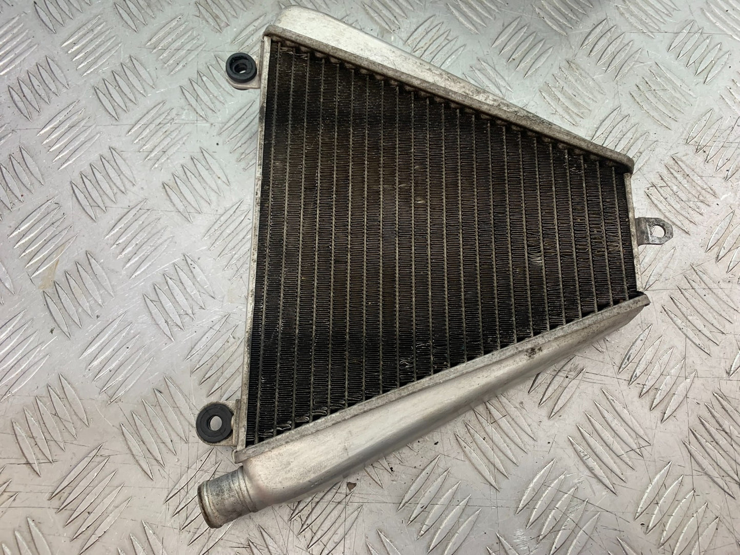 DUCATI 1299 PANIGALE LOWER RADIATOR YEAR 2016 (CMB 1187)