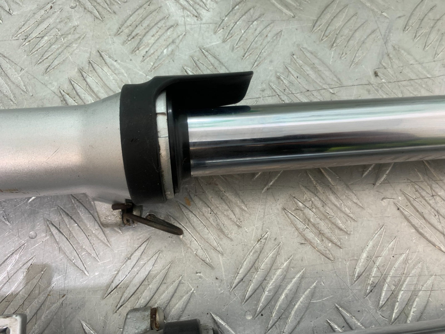 SUZUKI GS500 GS 500 FORKS   YEAR 2001-2008 (CMB1254)