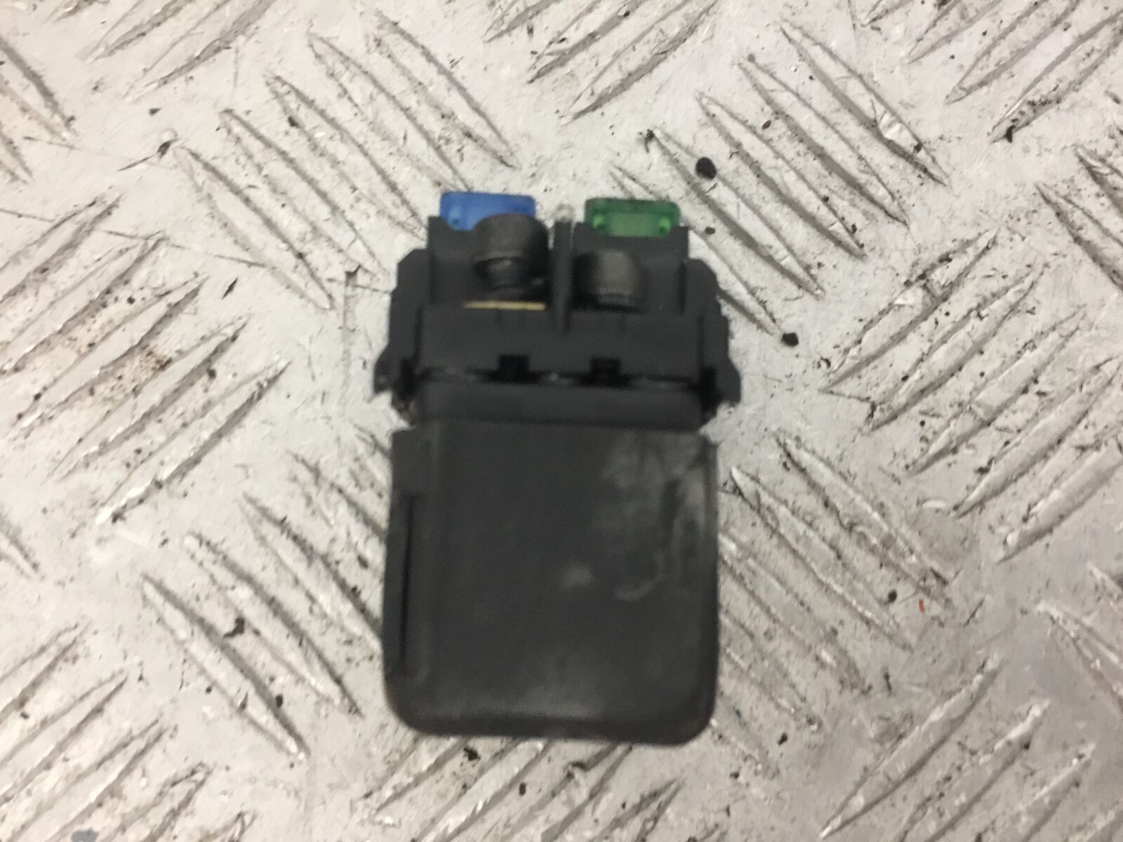 KAWASAKI VERSYS 1000 KLZ 1000 STARTER SOLENOID  YEAR 2015-18 (STOCK 817)