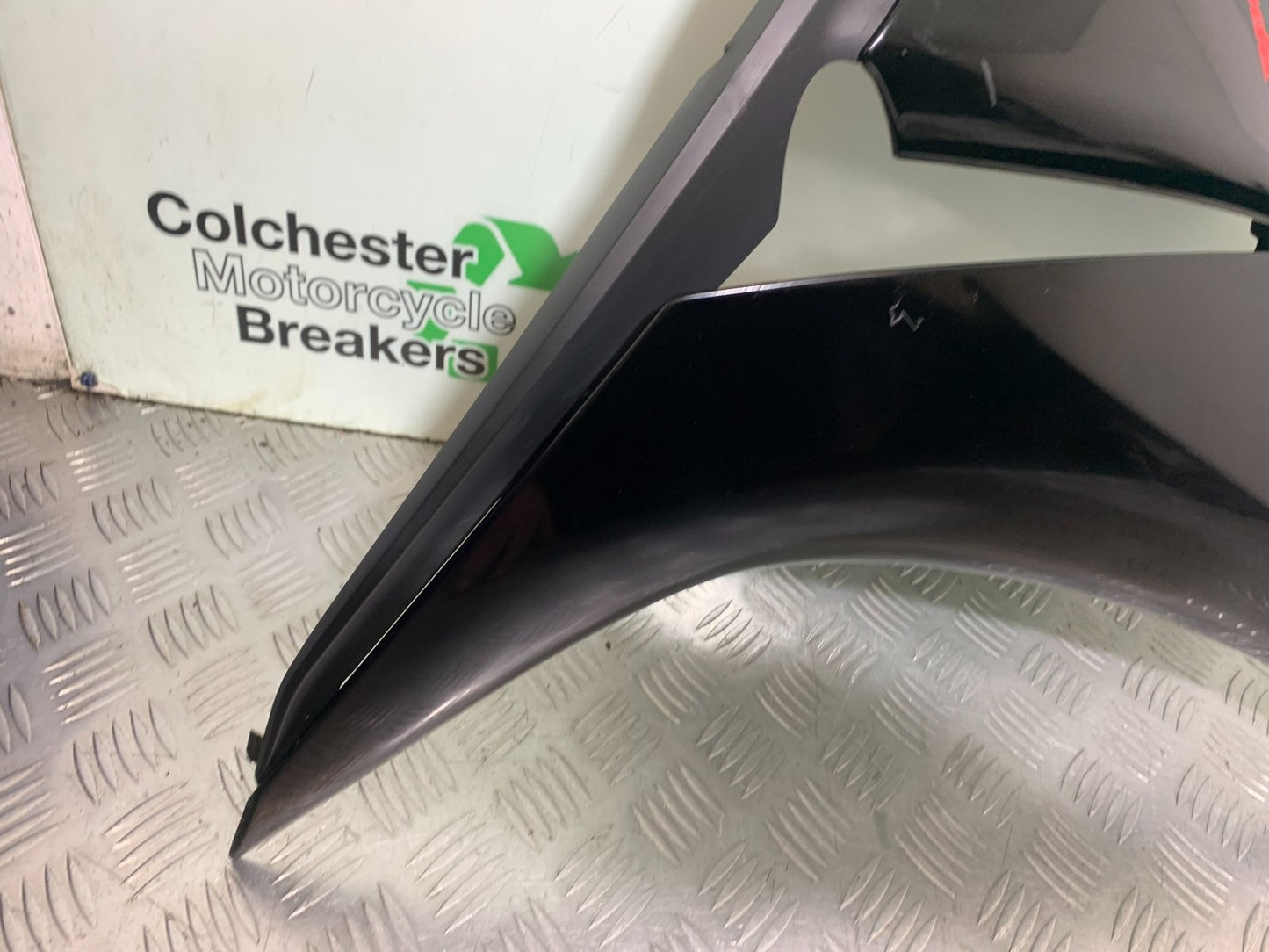 HONDA CBR1000 rr FIREBLADE RIGHT FAIRING PANEL  2012-2016 (CMB1280)