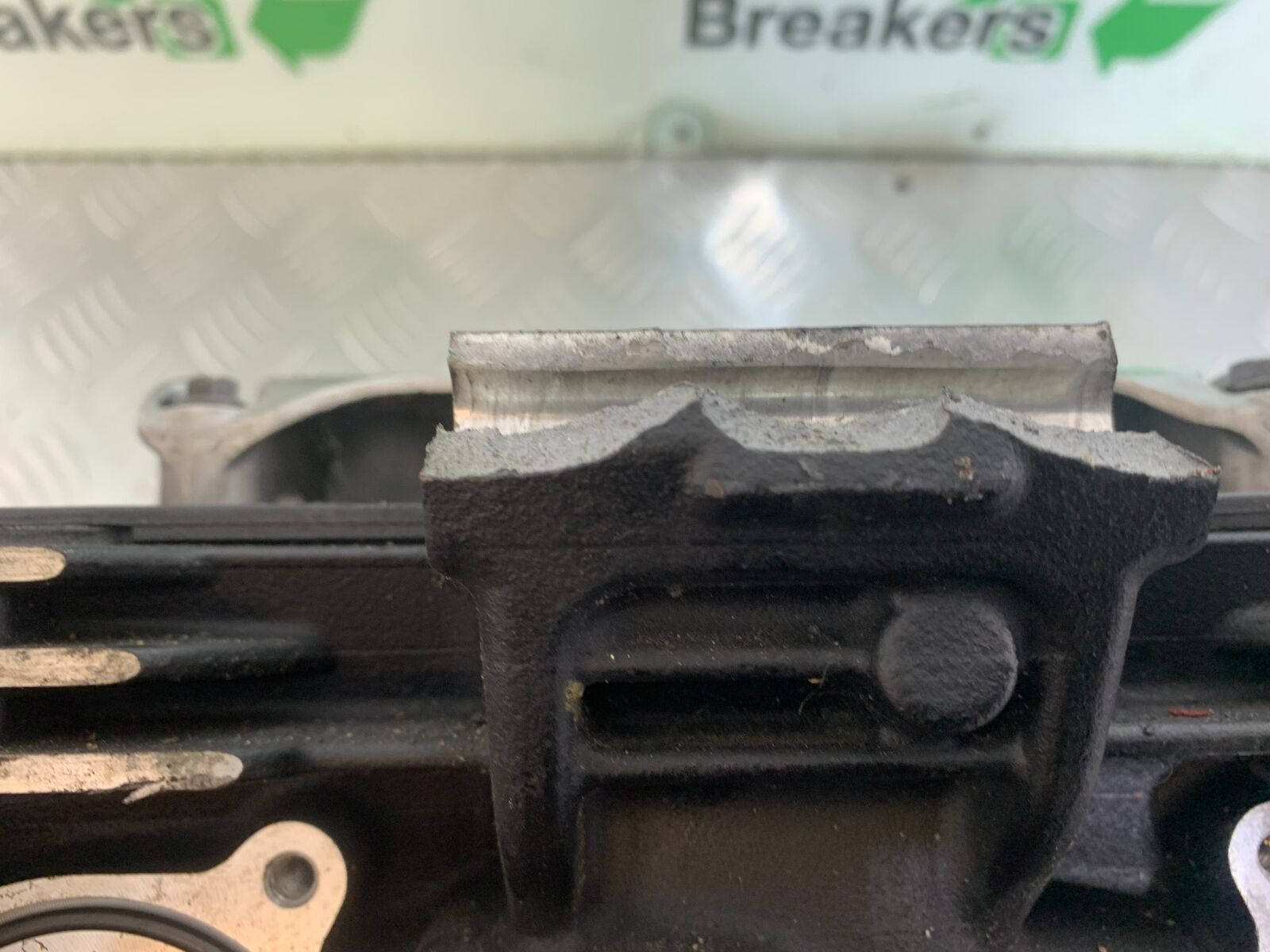 TRIUMPH THUNDERBIRD 1600 CYLINDER HEAD   YEAR 2011 (CMB1107)