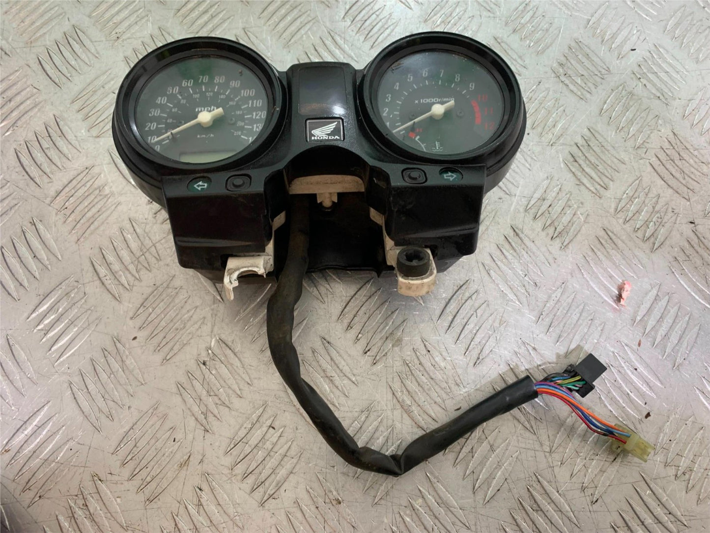 HONDA CBF500 CBF 500 CLOCKS SPEEDO DASH   YEAR 2004-2008  (CMB1294)