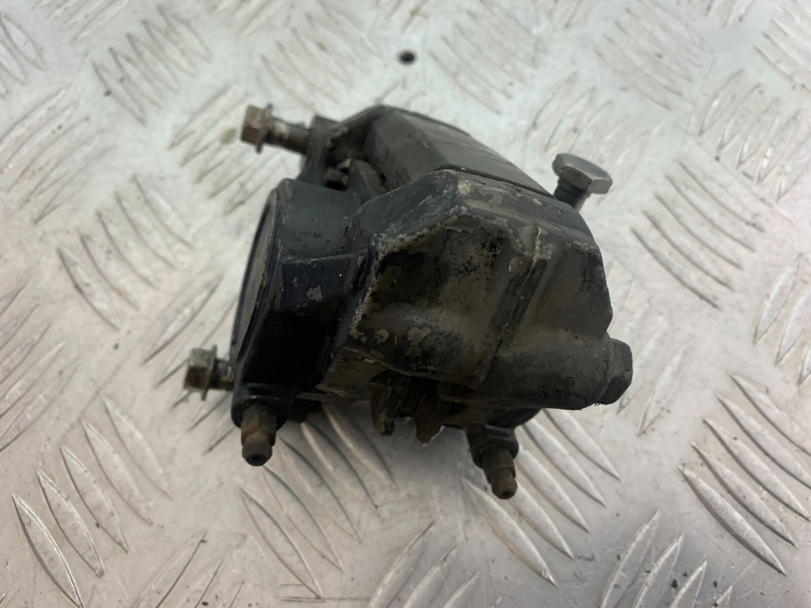 YAMAHA XJR1300 XJR 1300 REAR BRAKE CALIPER (SOLD AS PARTS)  1999-2003 (CMB1119)