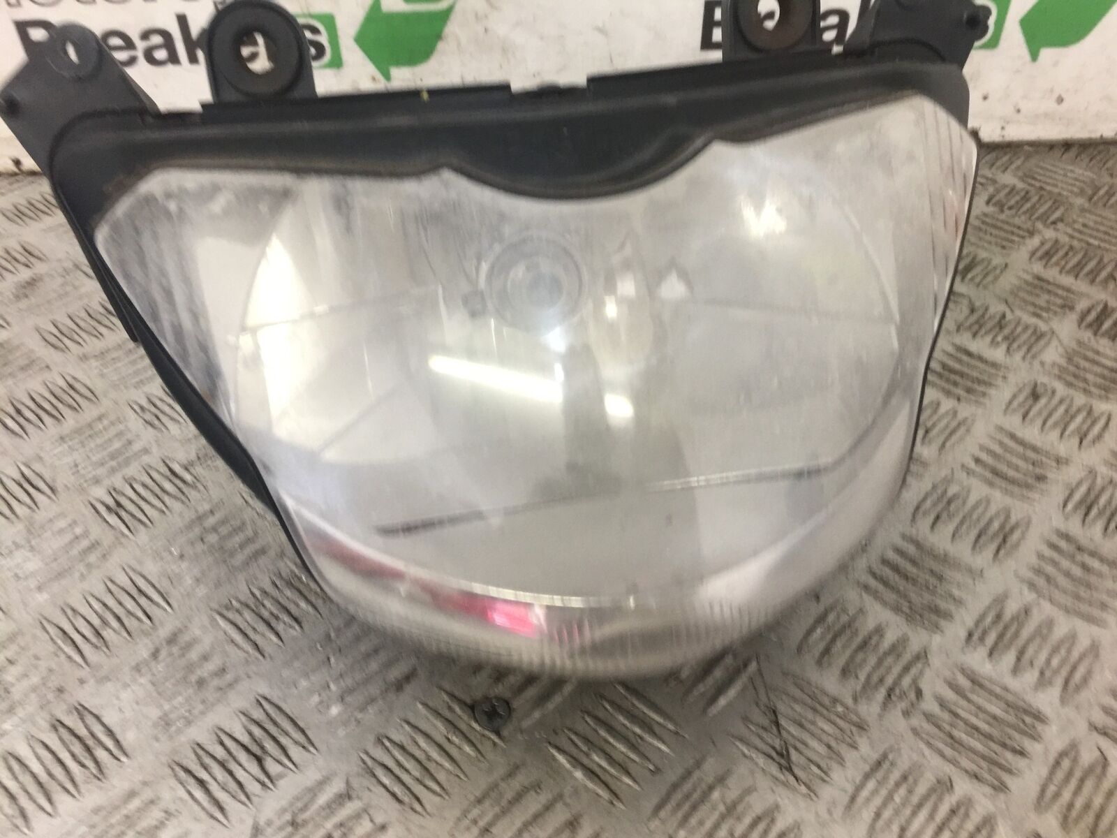 KAWASAKI Z750 ZR750 ZR-7S HEADLIGHT YEAR 1999-05 (STOCK 707)
