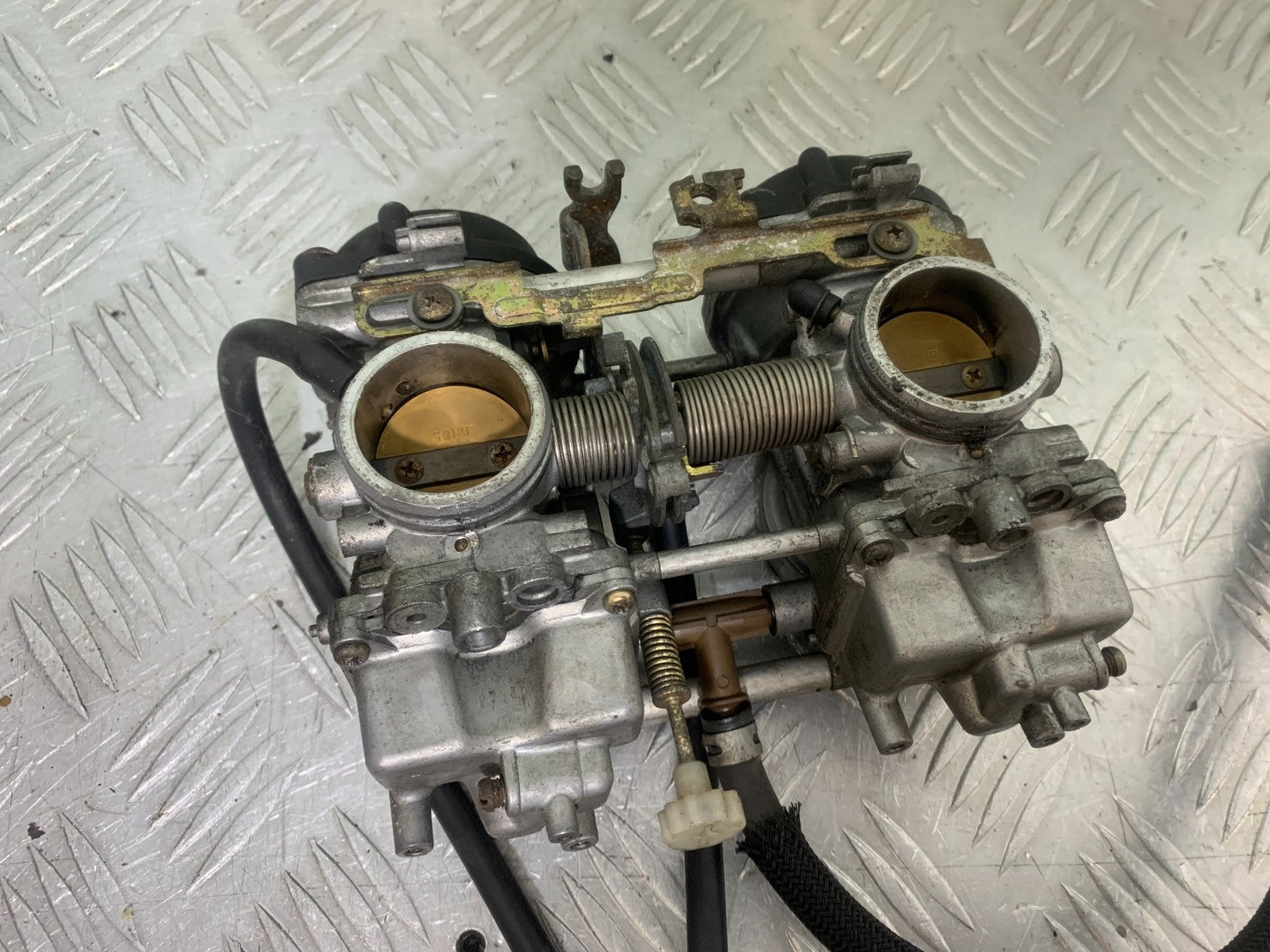 SUZUKI GS500 GS 500 CARBS  YEAR 2001-2008 (CMB1254)
