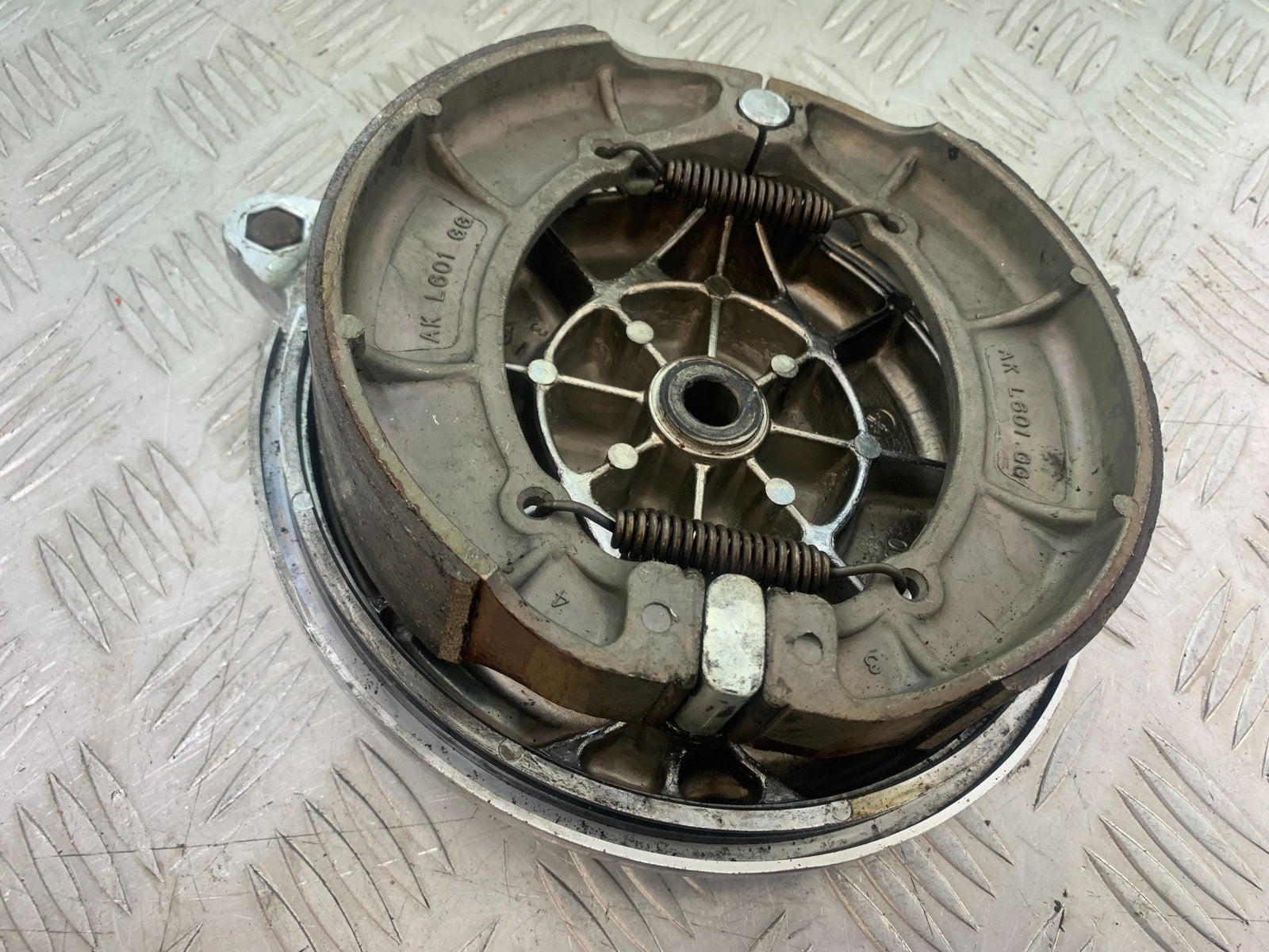 YAMAHA XV535 XV 535 VIRAGO REAR BRAKE HUB  YEAR 1994-02 (CMB1162)