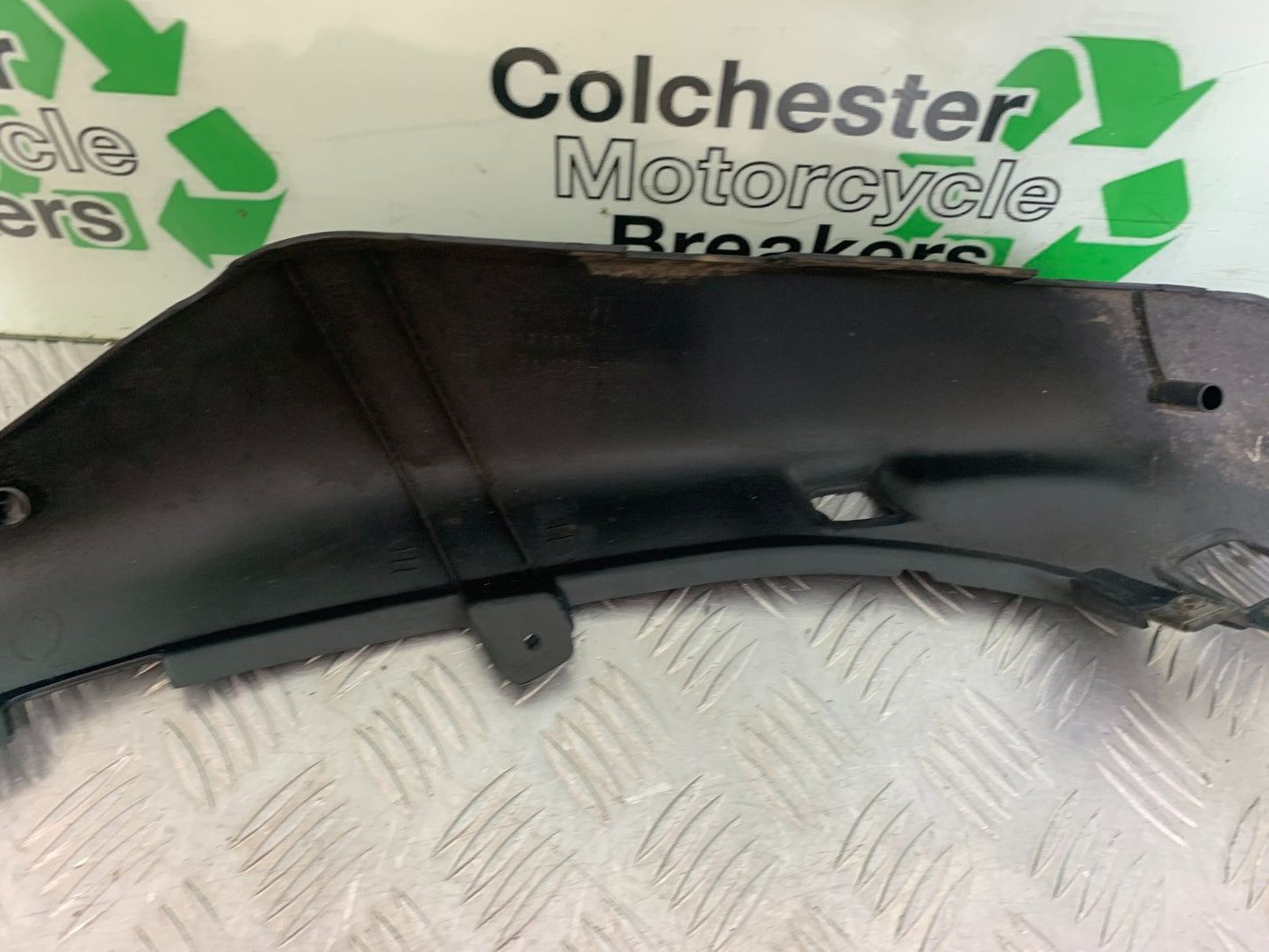 YAMAHA XJ600 XJ 600 DIVERSION LEFT SEAT PANEL  1998-2000 (CMB1191)
