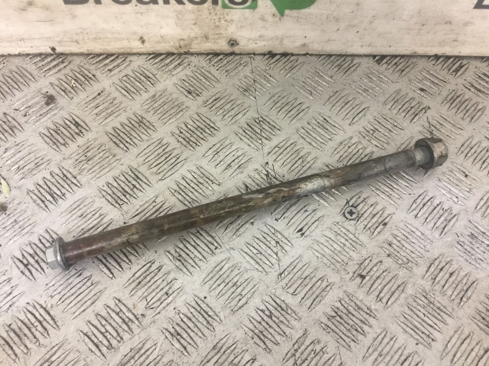 HONDA CRF1000 (DCT) AFRICA TWIN SWINGARM SPINDLE 2016-2019 (STOCK 724)