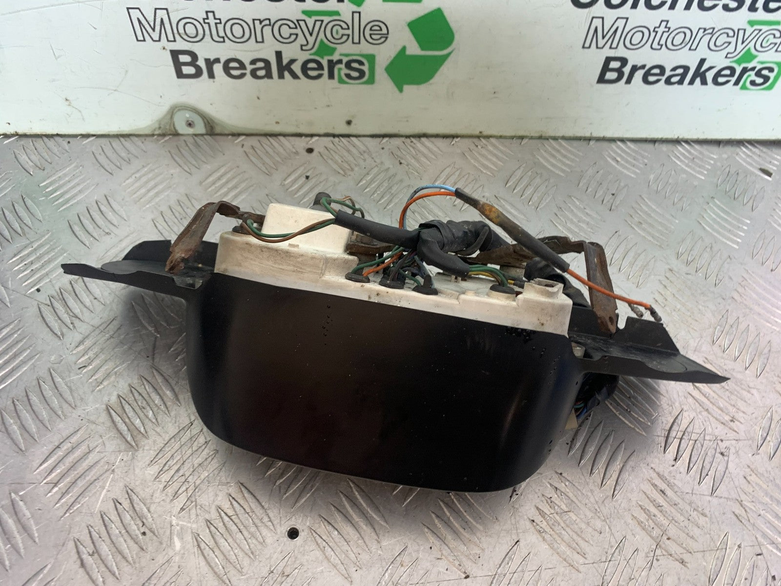 HONDA VF500 VF 500 CLOCKS SPEEDO DASH  YEAR 1985-1987