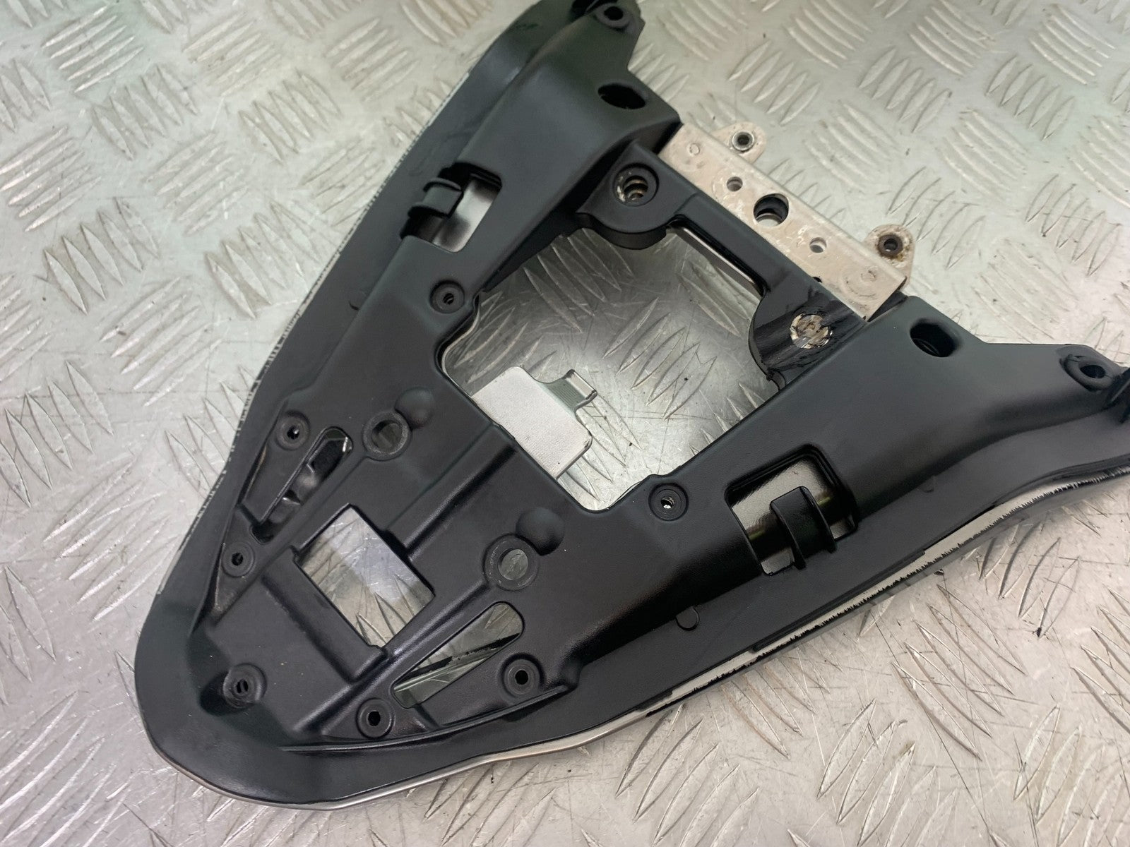 APRILIA TUONO 1000 V4 TAILPIECE   YEAR 2013-2014  (CMB1239)