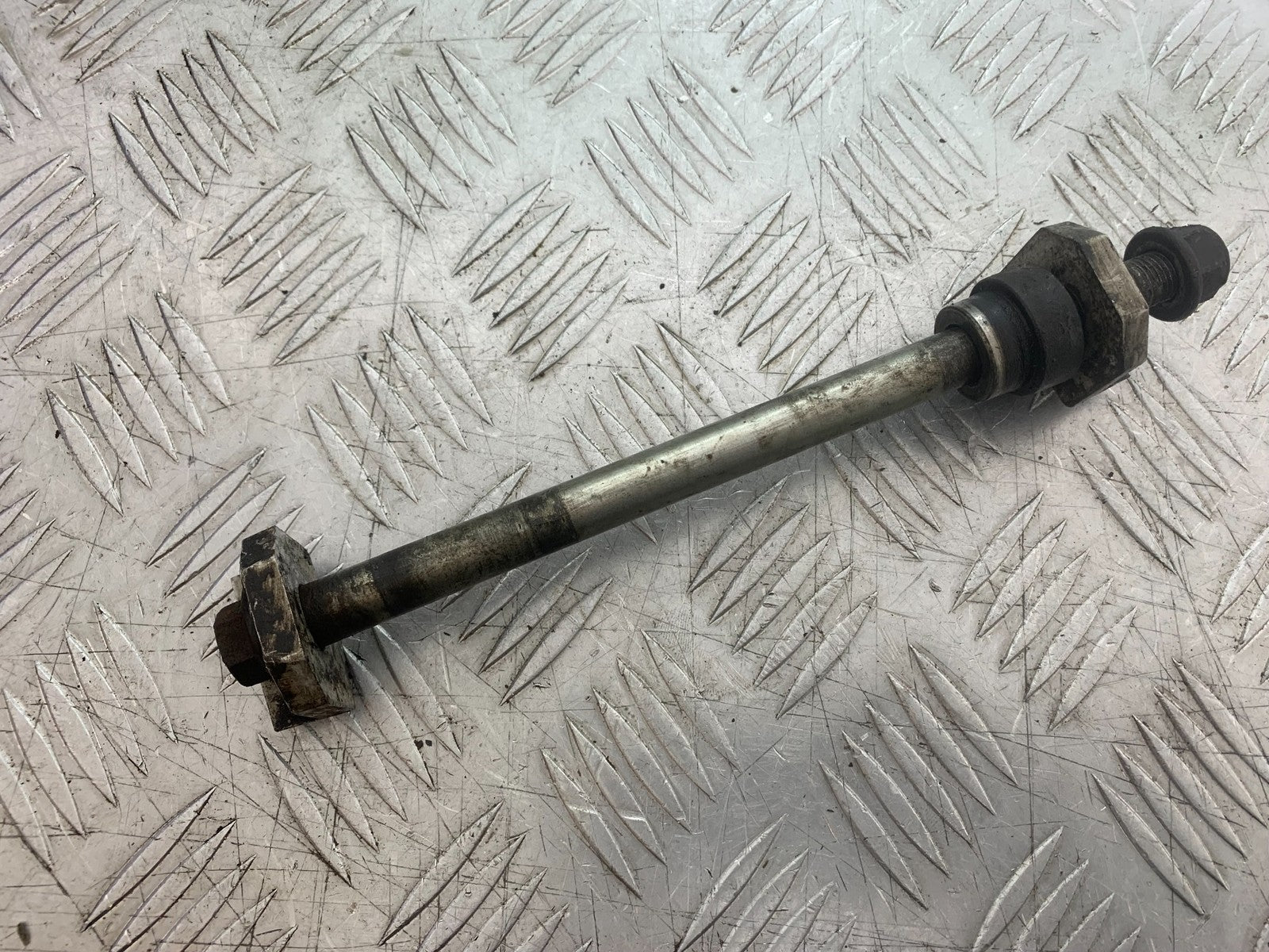 BENELLI BN125 BN 125 REAR WHEEL SPINDLE YEAR 2018-2021 (CMB1245)