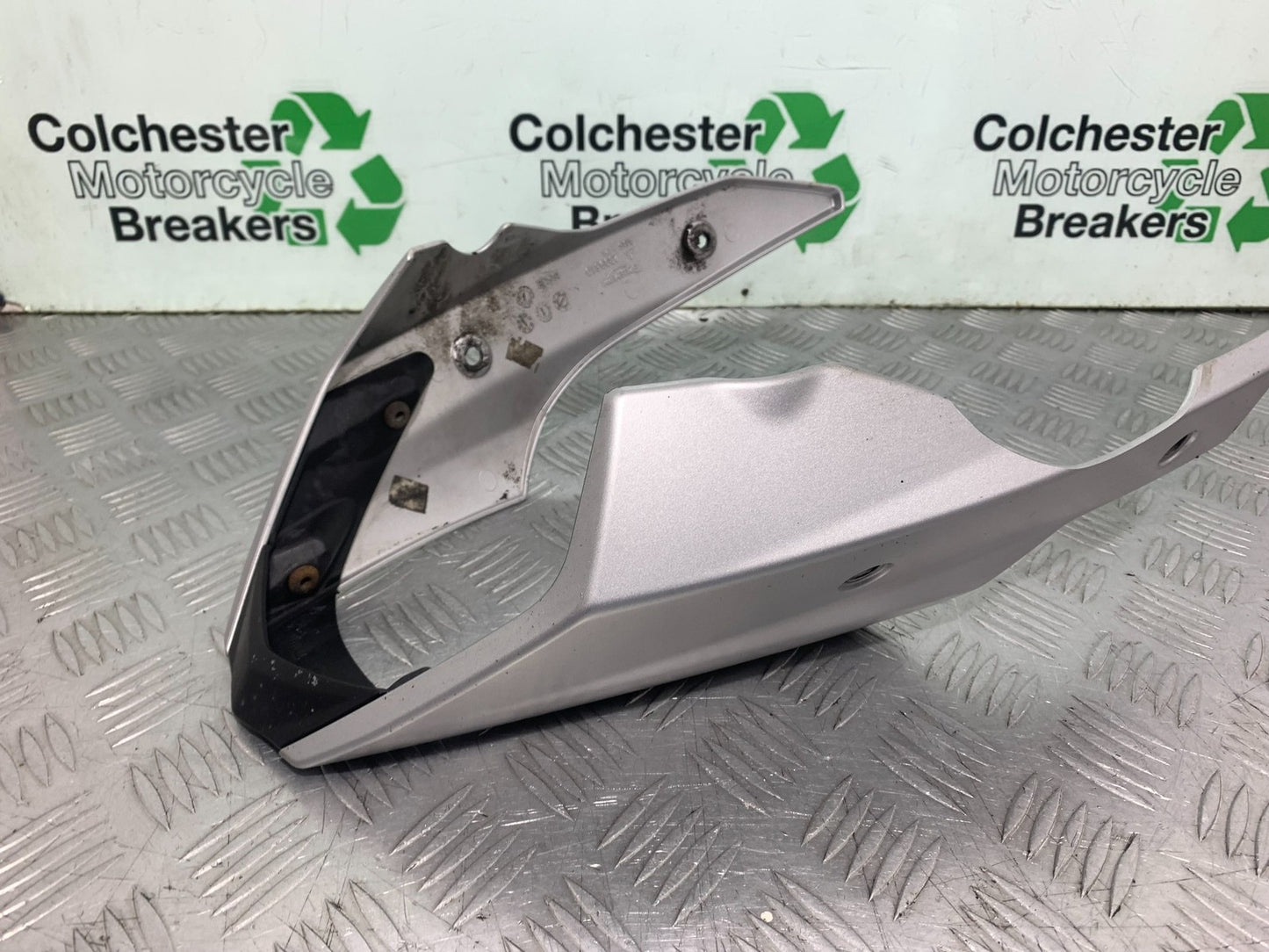 TRIUMPH 675 STREET TRIPLE RX BELLYPAN 2015-2017 (CMB1299)