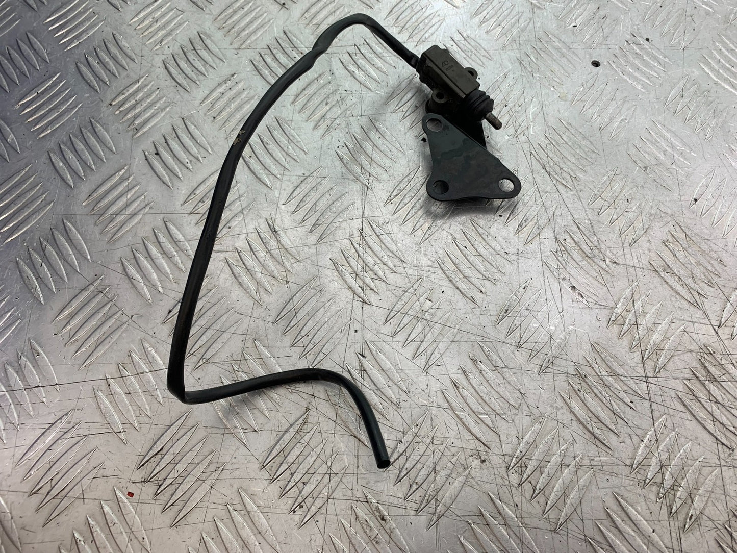 TRIUMPH 955i SPRINT ST SIDE STAND SWITCH  YEAR 1999-04 (CMB1230)
