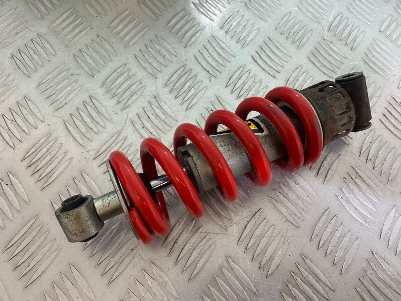 YAMAHA XJ6 XJ6-S REAR SHOCK  YEAR 2009-2015  (CMB1070)