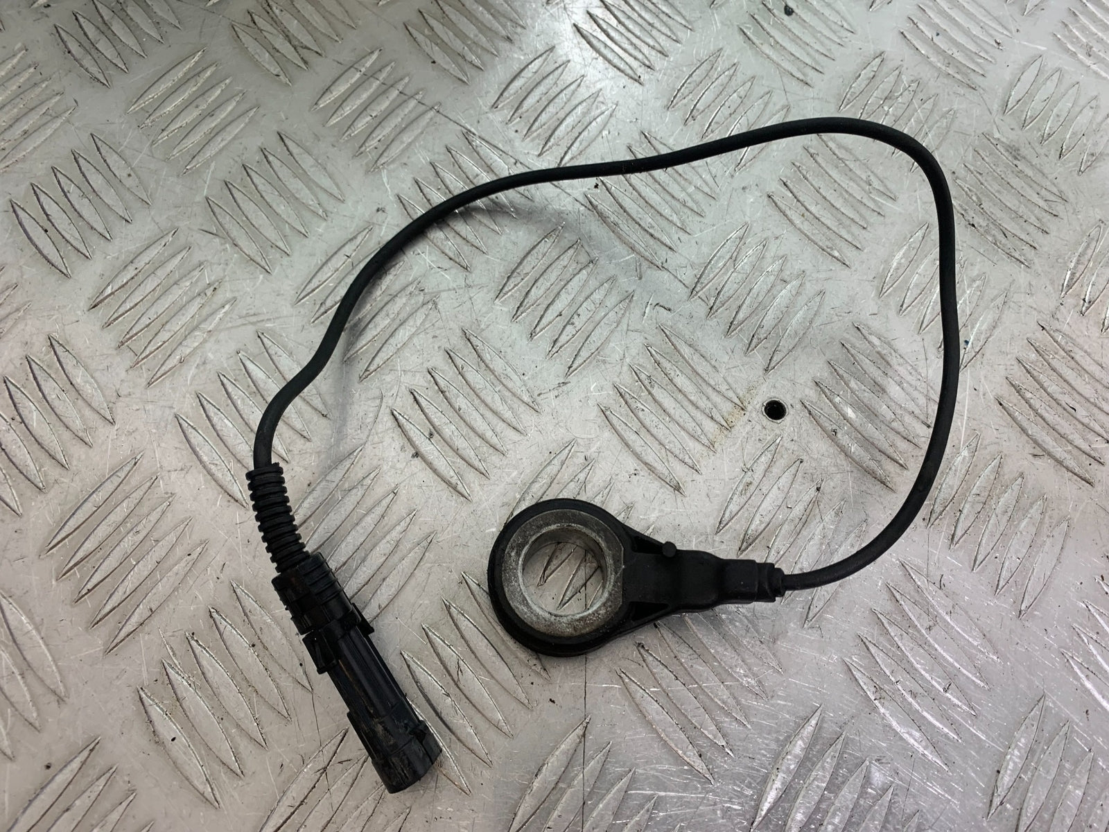 HARLEY DAVIDSON FXS BLACKLINE 1585 1X REAR ABS SENSOR   YEAR 2012 (CMB1147)