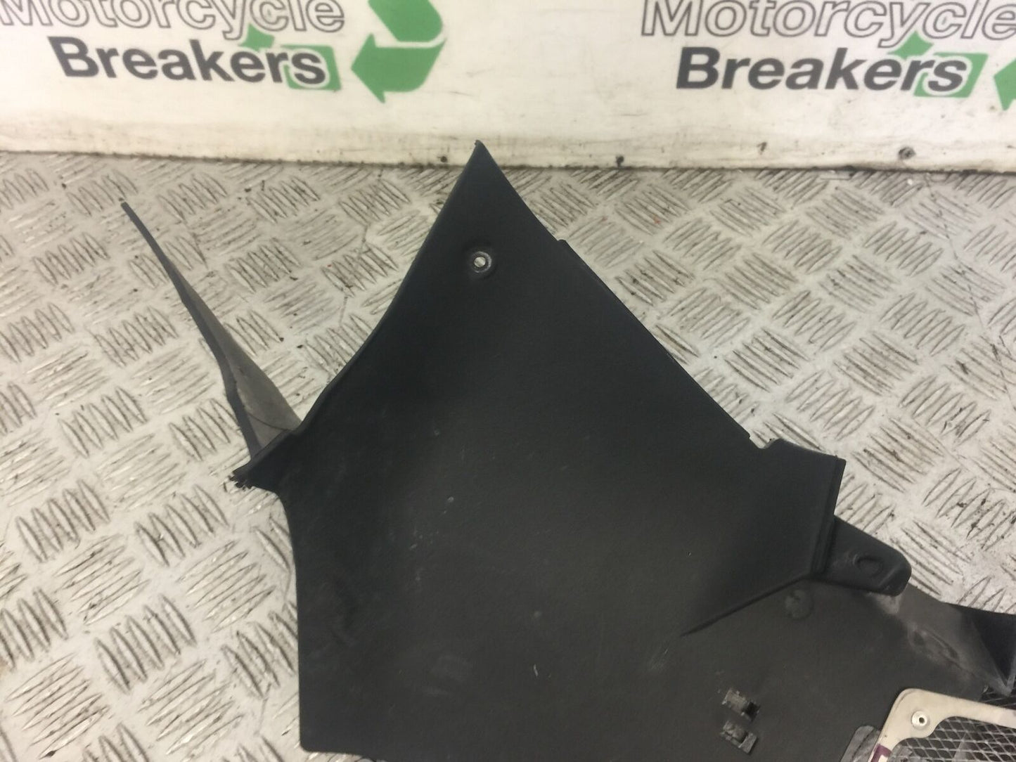 HONDA CB1300 CB 1300 SA-7 LEFT INNER INFILL PANEL   YEAR 2005-2009  STOCK 623