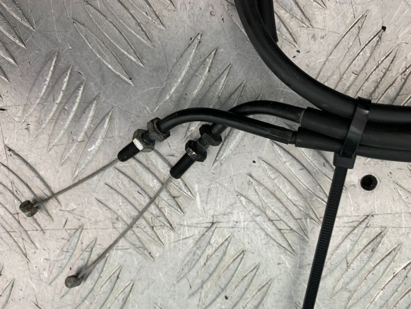 TRIUMPH 675 STREET TRIPLE RX THROTTLE CABLES  2015- 2017 (CMB1299)