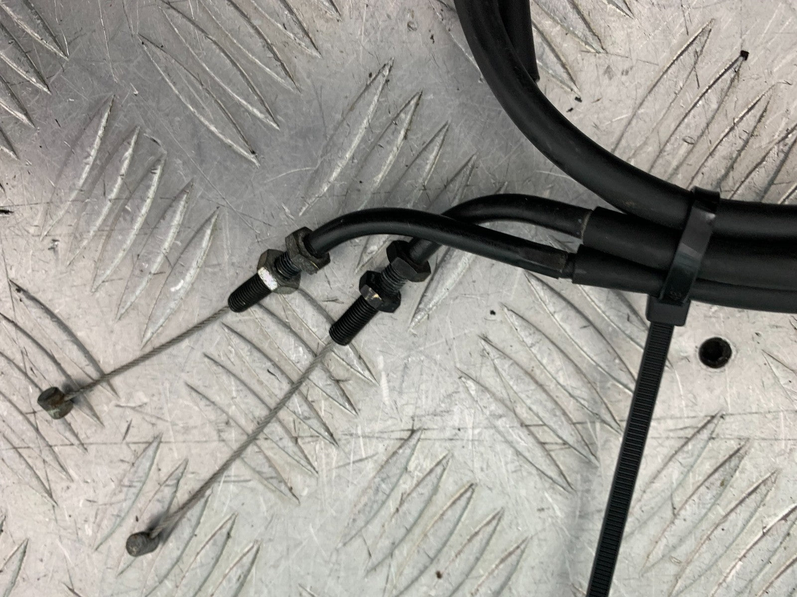 TRIUMPH 675 STREET TRIPLE RX THROTTLE CABLES  2015- 2017 (CMB1299)