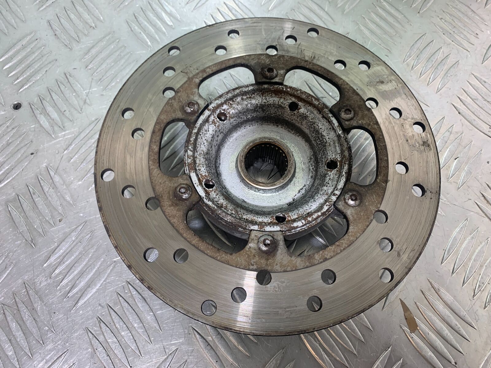 PIAGGIO VESPA GTS 300 REAR BRAKE DISC  YEAR 2010 (CMB1062)