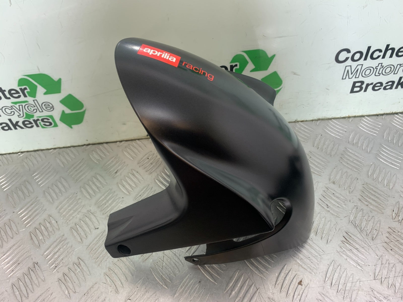 APRILIA TUONO 1000 V4R FRONT MUDGUARD  YEAR 2011-13  (CMB1331)