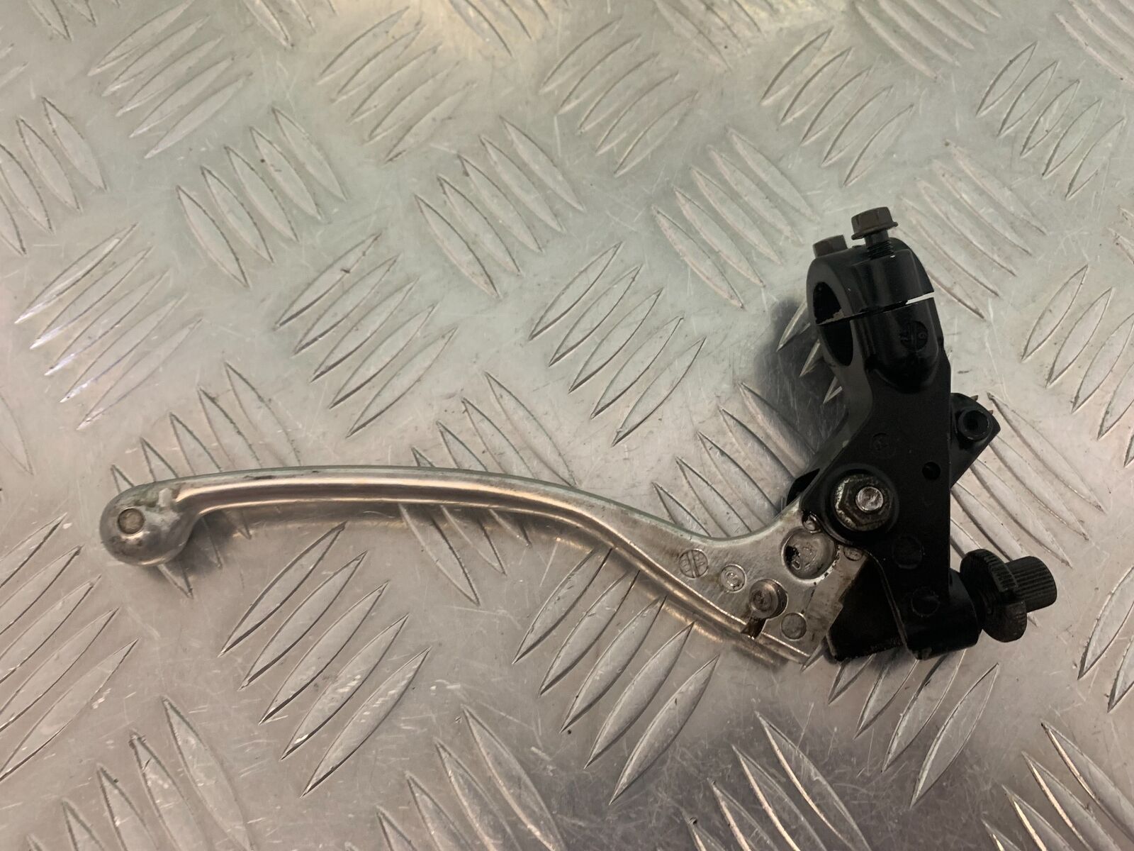 HONDA CBR600 CBR 600 F4I CLUTCH LEVER AND BRACKET  YEAR 2001-2003 (STOCK 978)