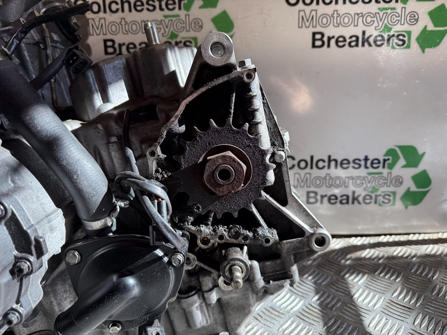 TRIUMPH 1050 SPRINT ST ENGINE YEAR 2004-2007 (CMB1197)