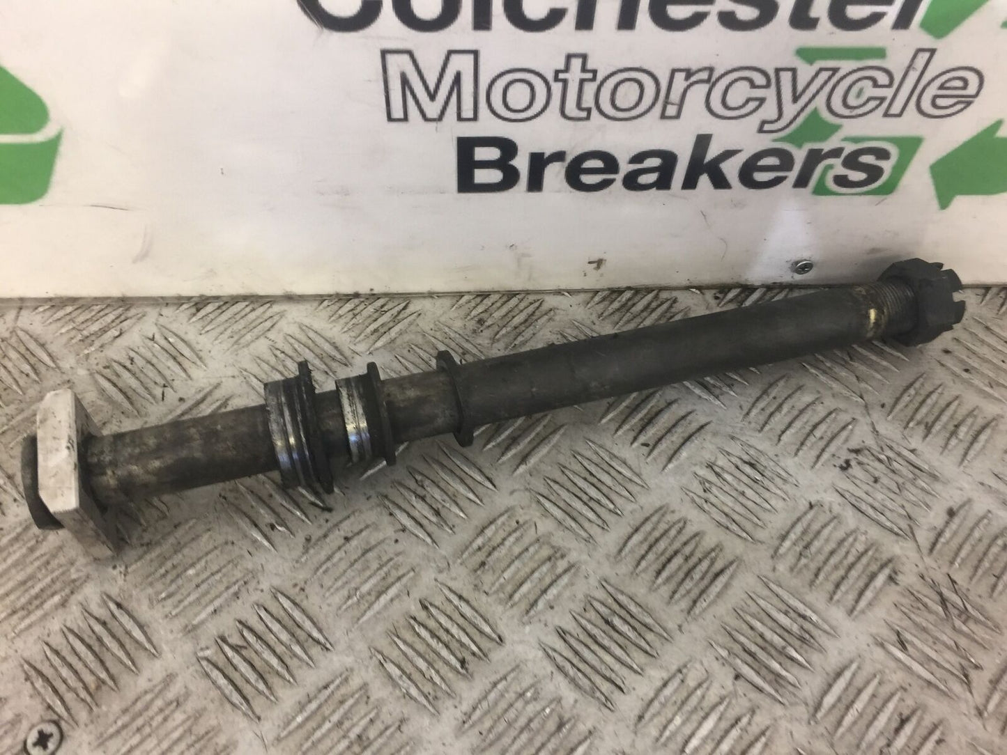 KAWASAKI ZX12R ZX12 R REAR WHEEL SPINDLE YEAR 2000