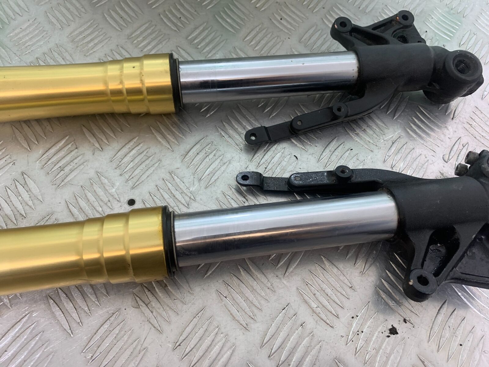 TRIUMPH TIGER 800 FORKS   YEAR 2011-2014  (CMB1113)