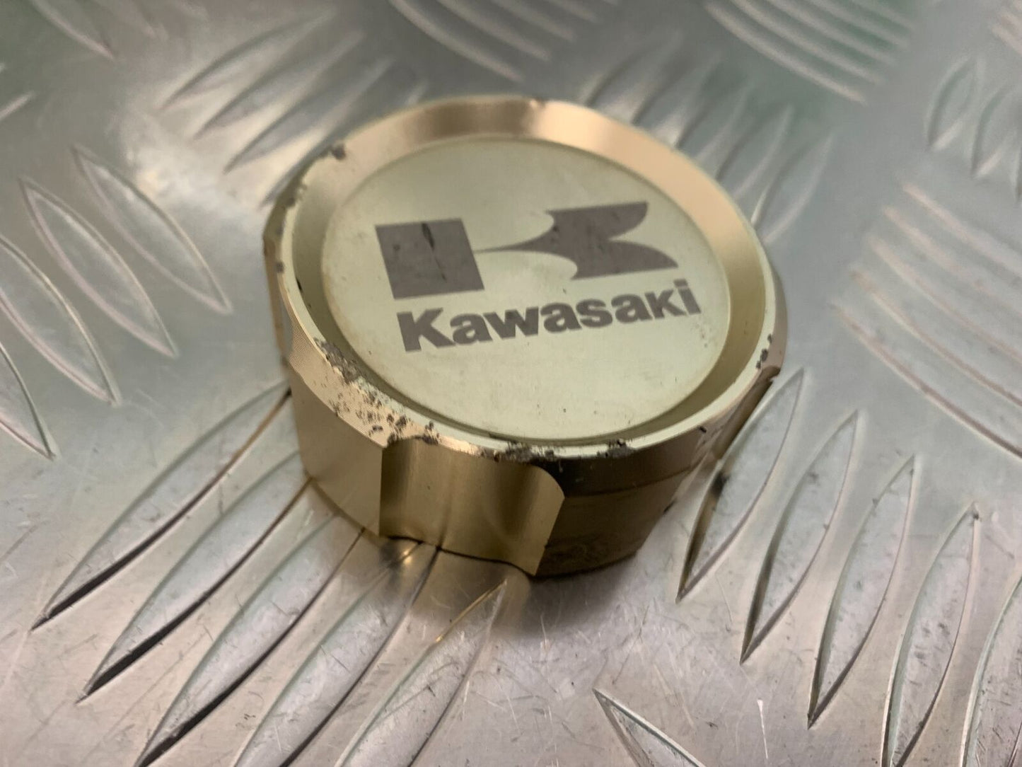 KAWASAKI Z1000 SX FRONT BRAKE FLUID POT LID YEAR 2011-16 (STOCK 942)