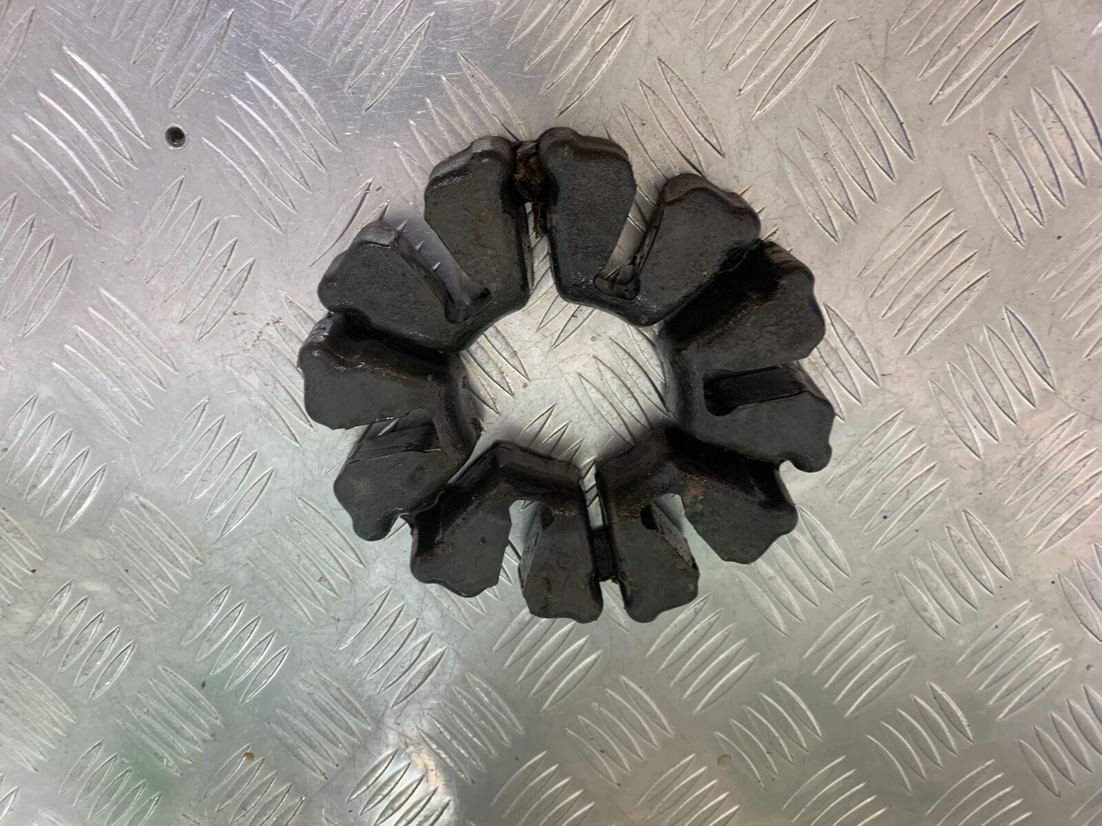 KAWASAKI Z650 Z 650 CUSH DRIVE RUBBERS YEAR 1982-183