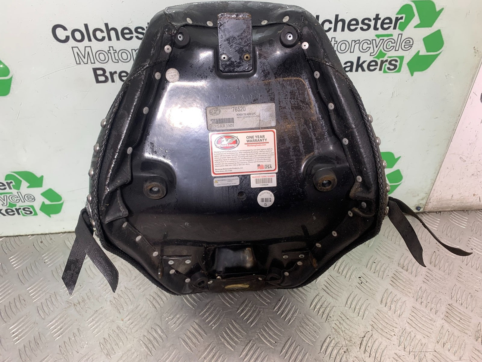 HONDA VT750 SHADOW FRONT SEAT  YEAR 2003-2004 (CMB1265)