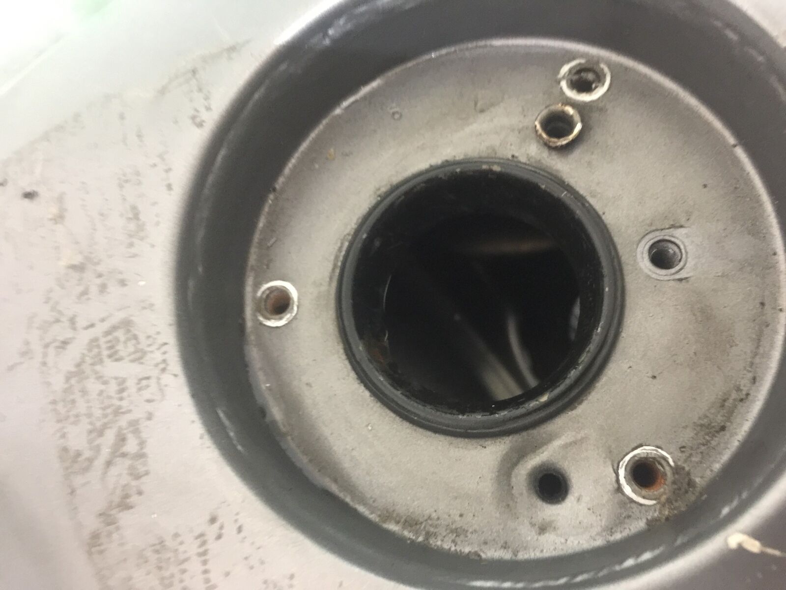 TRIUMPH STREET TRIPLE 675 R PETROL TANK  YEAR 2009 (STOCK 918)