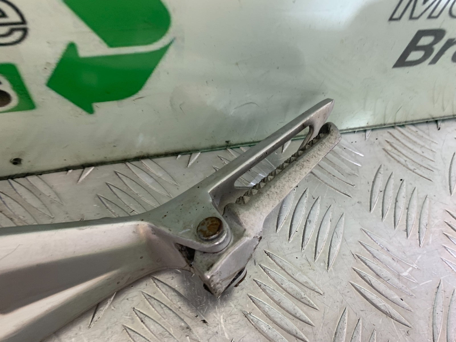 HONDA NC750 NC 750 X FRONT LEFT HANGER AND PEGS YEAR 2019 (CMB1223)