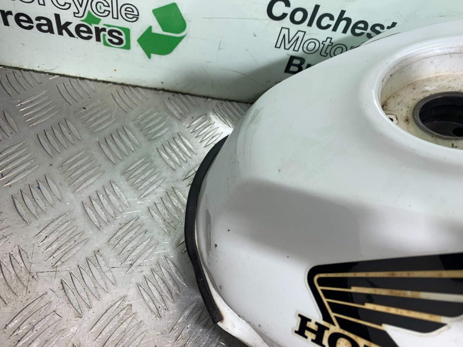 HONDA CB650F CB 650 FA-E PETROL TANK  YEAR 2014-2017 (CMB1226)