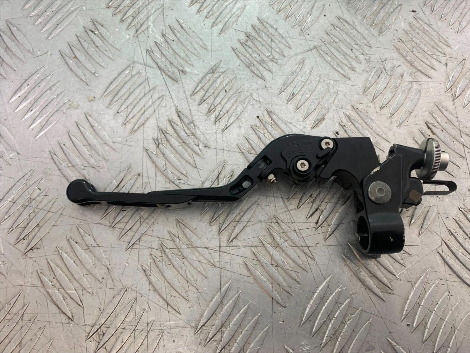 YAMAHA YZF R1 4C8 CLUTCH LEVER AND BRACKET YEAR 2007-2008 (CMB1237)