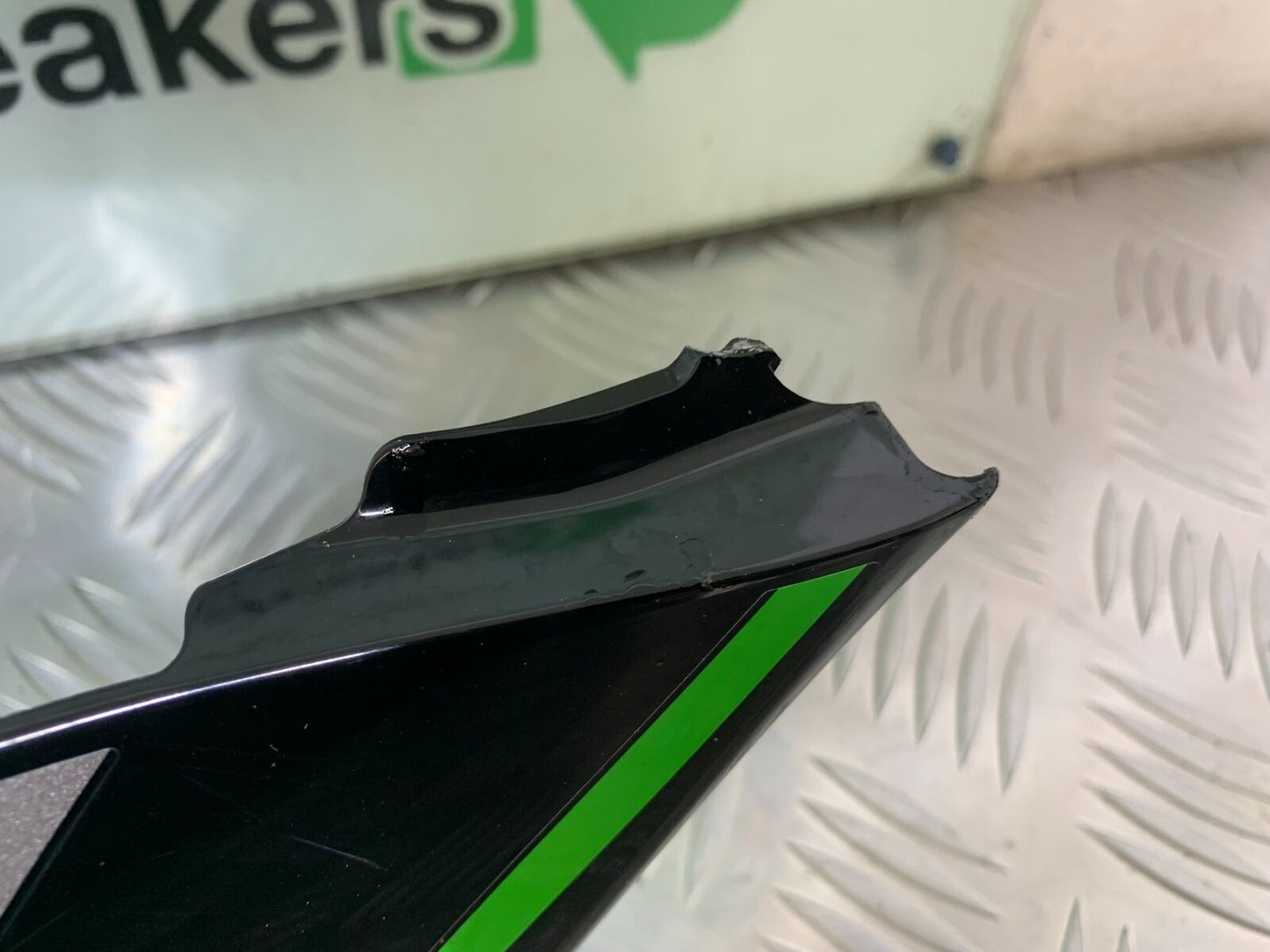 KAWASAKI ZX10R ZX 10R LEFT TANK PANEL  YEAR 2016-2020 (CMB1015)