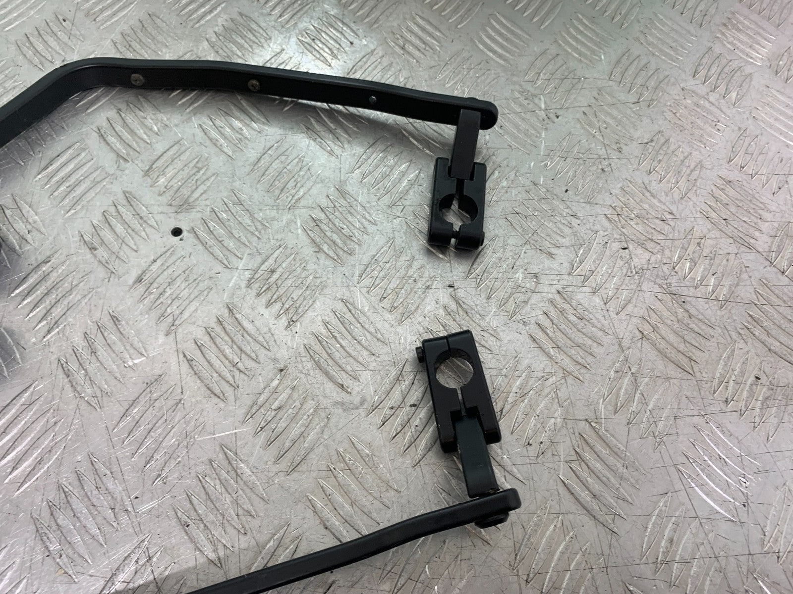 KAWASAKI 650 VERSYS HAND GUARDS   YEAR 2015-2018 (CMB1288)