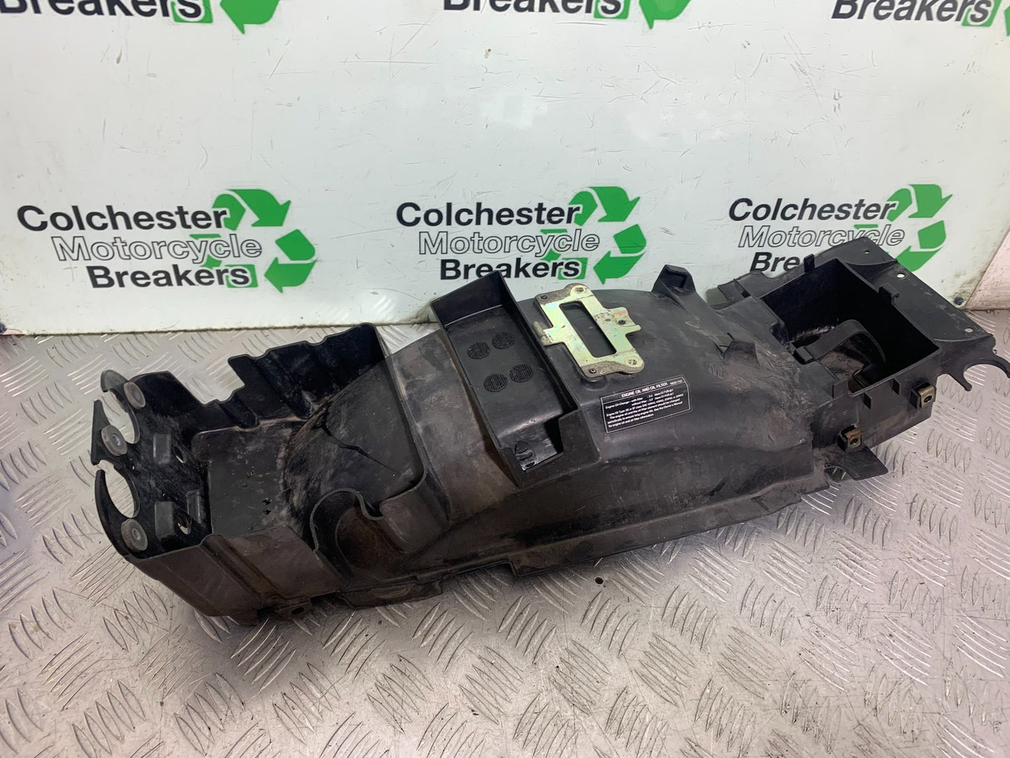 KAWASAKI ZZR1100 D UNDERTRAY   YEAR 1993-2001 (CMB1289)