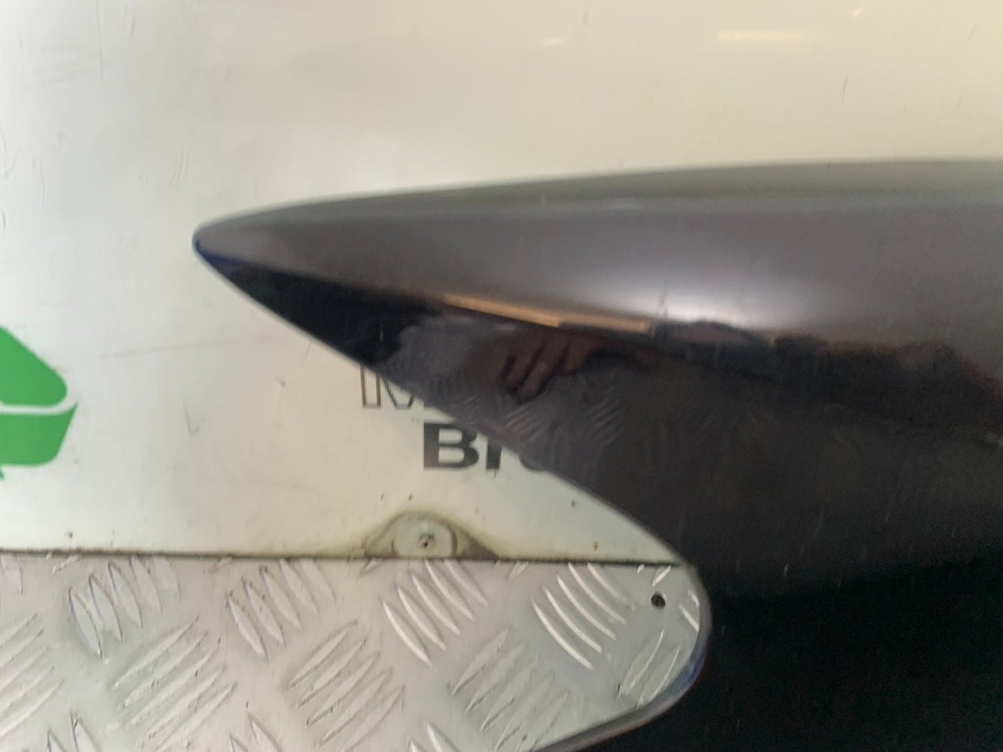 YAMAHA YBR125 YBR 125 RIGHT TANK PANEL  YEAR 2010-2017 (CMB1252)