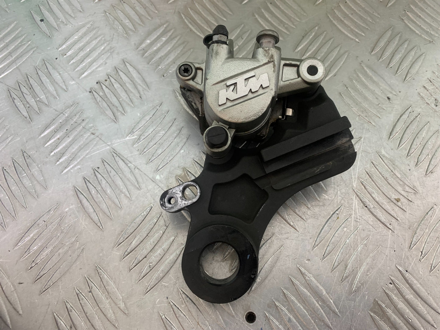 KTM 790 DUKE REAR BRAKE CALIPER  YEAR 2018-2021  (CMB11150)