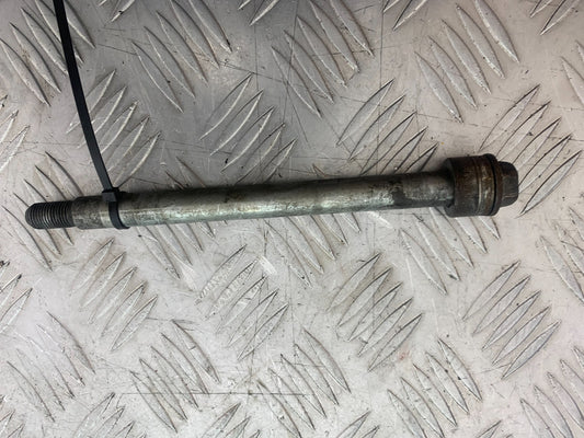 YAMAHA XV535 XV 535 VIRAGO FRONT WHEEL  SPINDLE   YEAR 1994-02 (CMB1162)