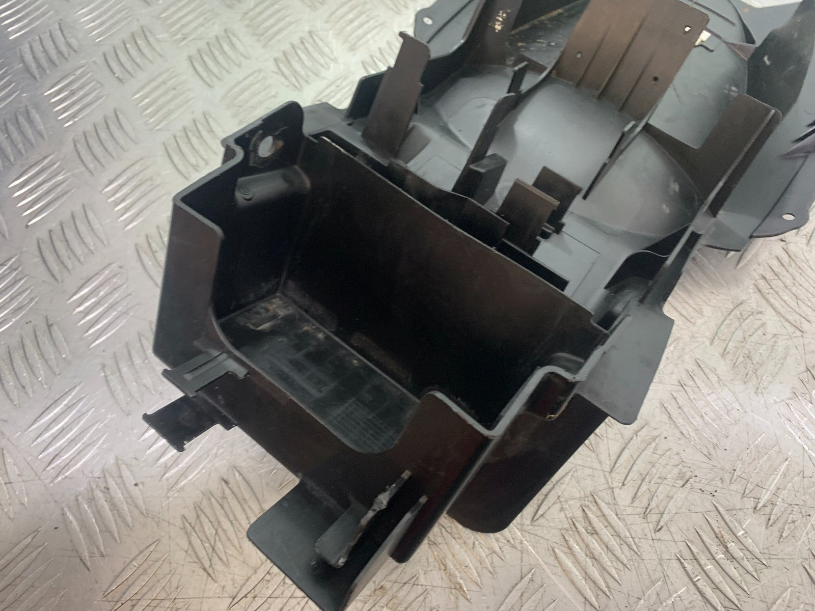 SUZUKI SV1000 SV 1000 S UNDERTRAY YEAR 2003-2007 (CMB1293)