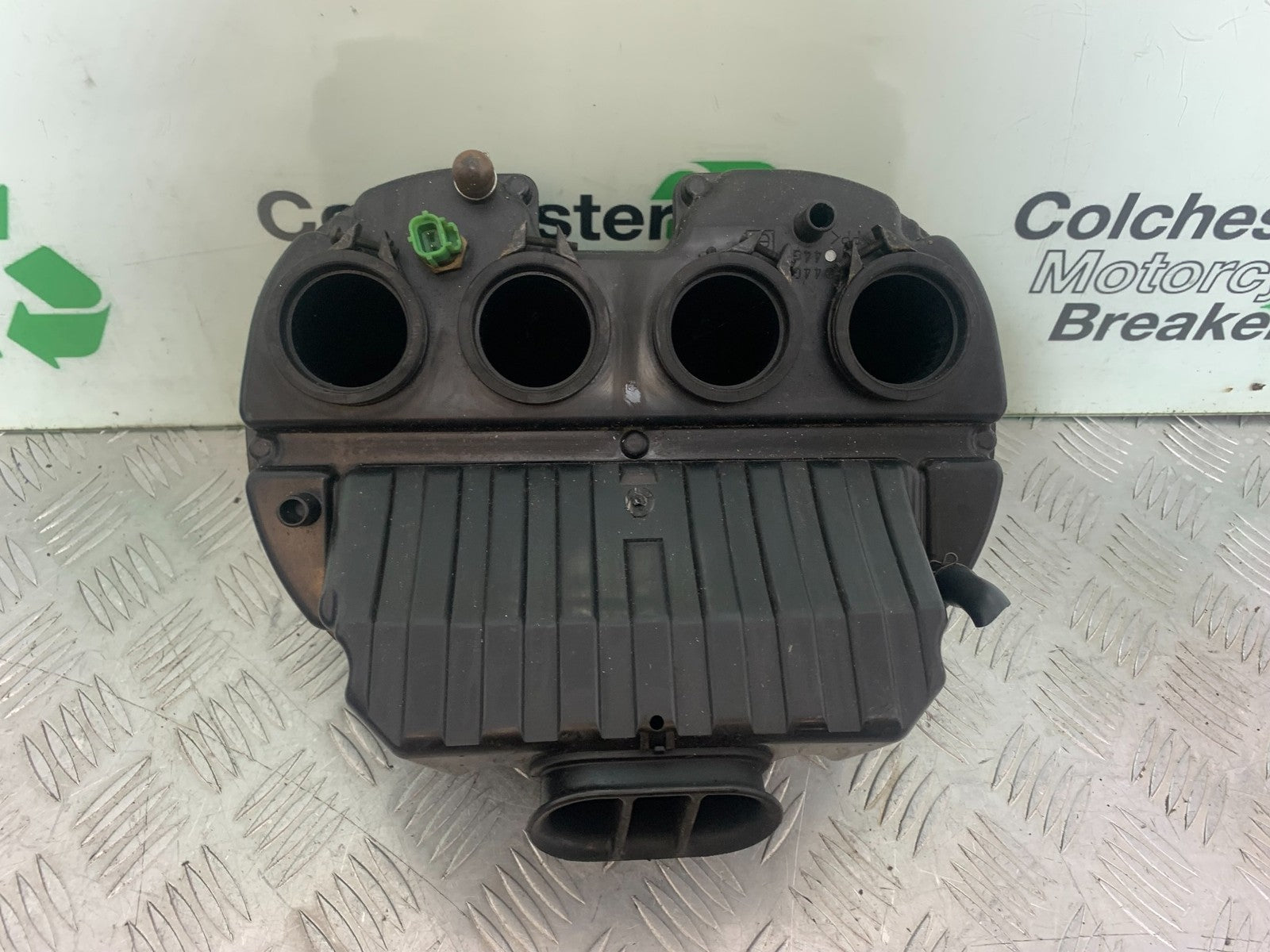 SUZUKI GSR600 GSR 600 AIRBOX   2006-2010 (CMB1177)