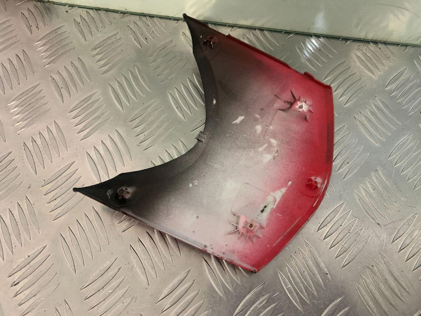 HONDA CBR1000 rr FIREBLADE INFILL PANNEL   2008-2011 (STOCK 986)