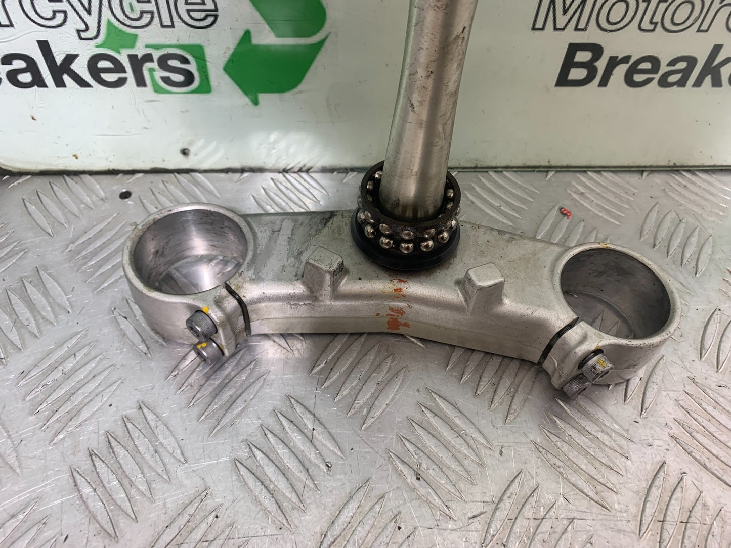 YAMAHA YZF R1 4C8 BOTTOM YOKE   YEAR 2007-2008 (CMB1237)